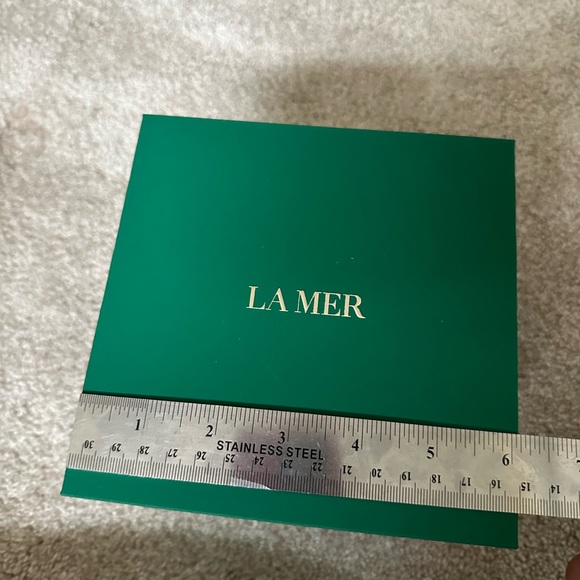 LA MER Gift Box - Picture 3 of 4